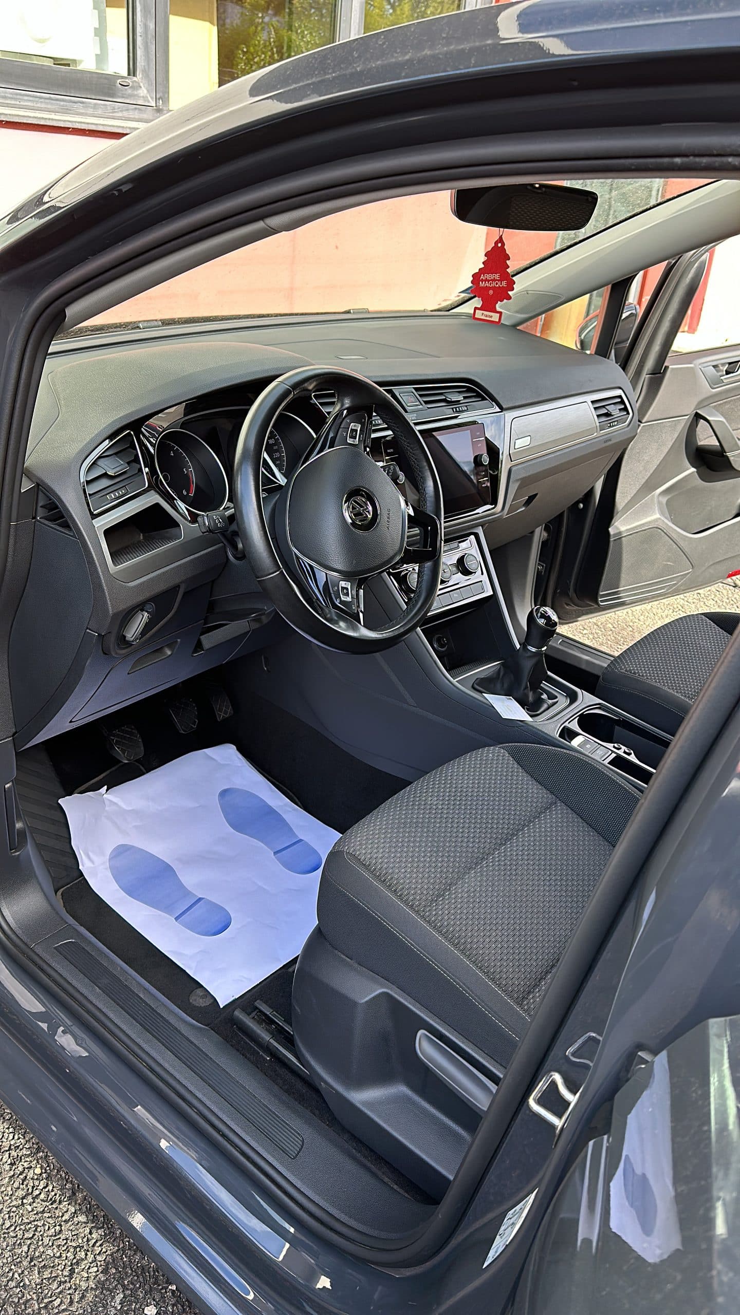 nettoyage auto intérieur à Pessac Volkswagen touran