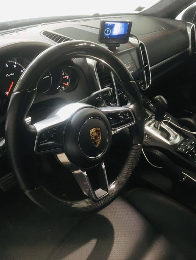 Nettoyage Porsche Cayenne à talence