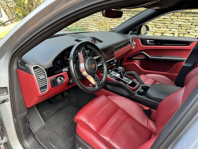 Nettoyage Porsche Cayenne à talence